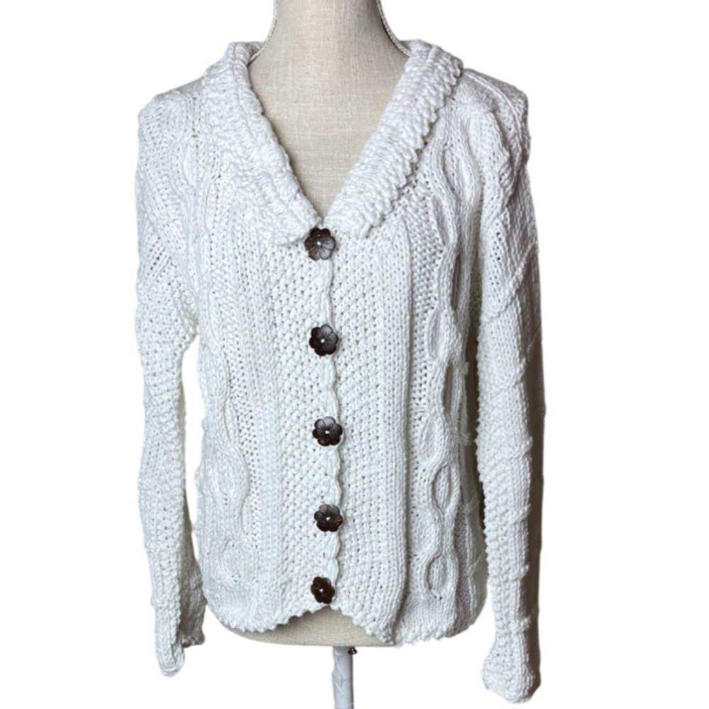 HANDKNITS BY EASTWINDS
Vintage 100% Cotton Cable Knit Flower Button Cardigan S - Picture 2 of 11
